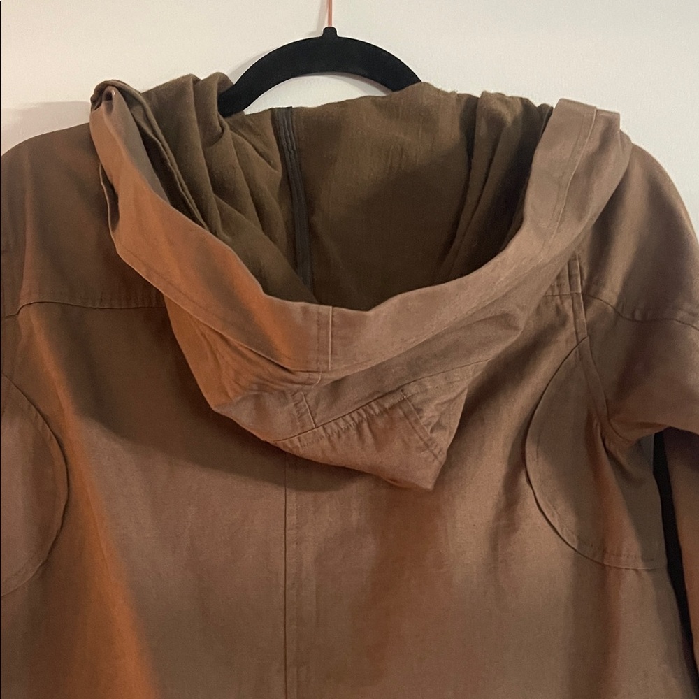 Elegant Brown Draped Short Trench Coat - Picture 7 of 10